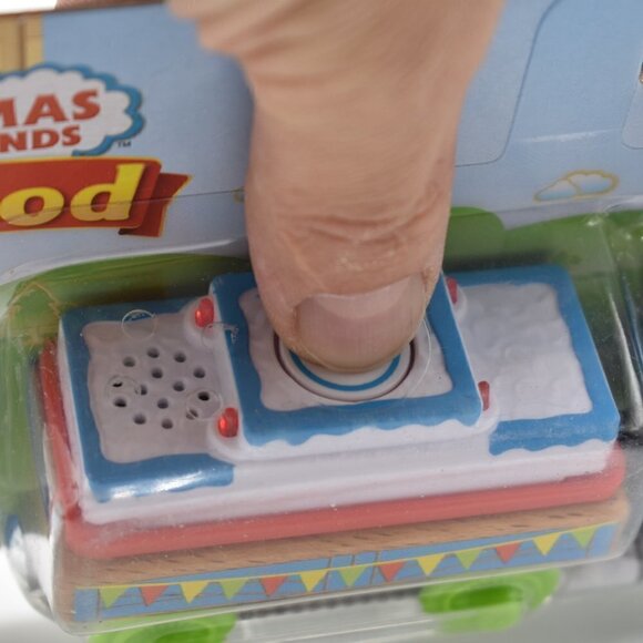 Fisher-Price Thomas and Friends Wood Birthday Train Wooden Railway NEW 2019 - Picture 5 of 13